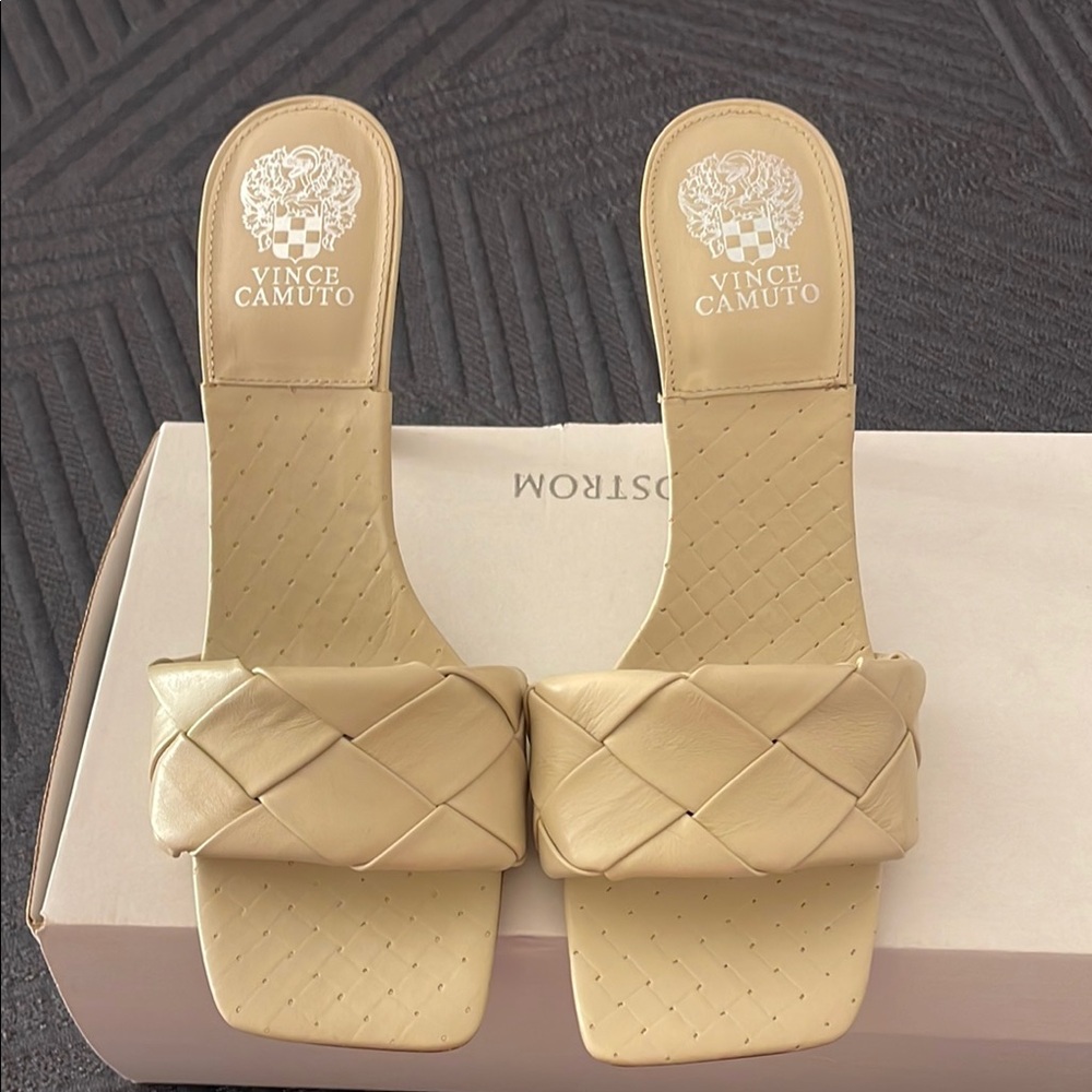 Vince Camuto Women's Tan Sandals